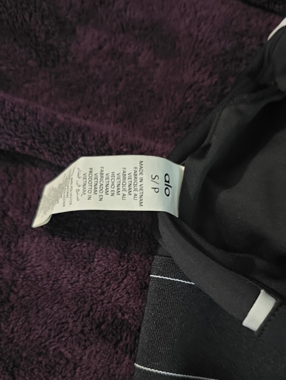 ALO Yoga Airlift Suit Up Set - Picture 9 of 10
